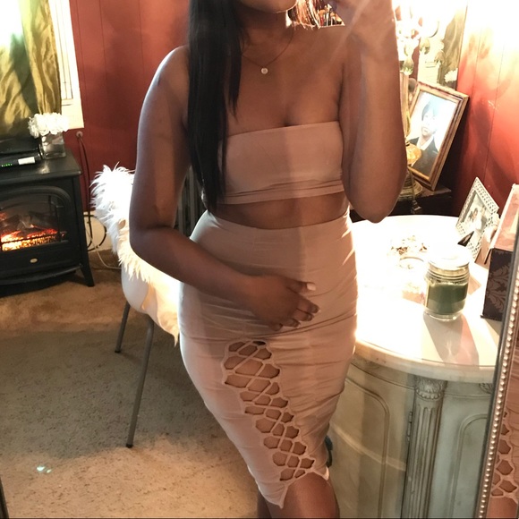 Dresses & Skirts - Nude two piece set